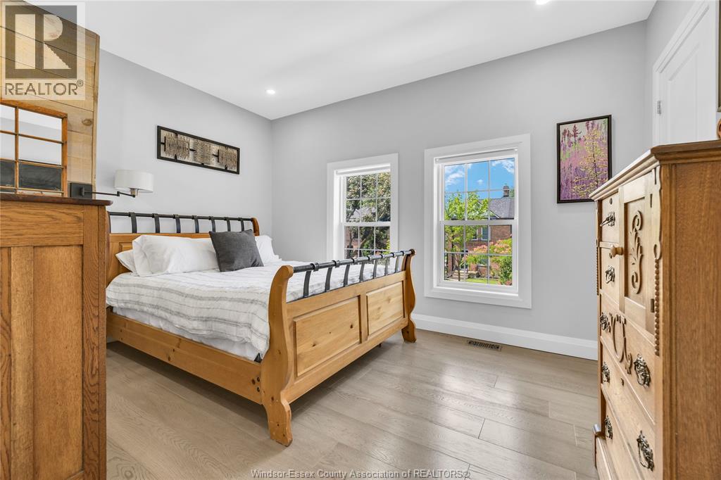864 Monmouth Road Property Photo 20