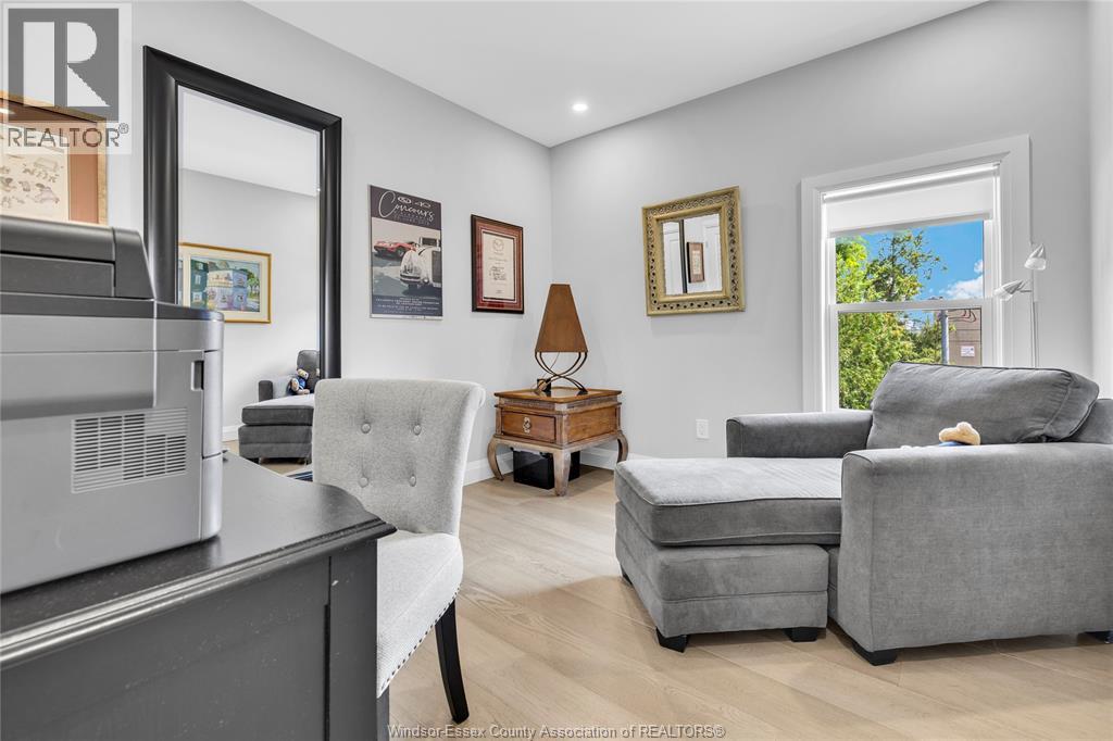 864 Monmouth Road Property Photo 22