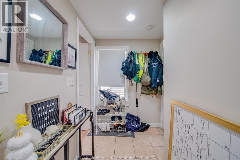 1087 Marentette Property Photo 13