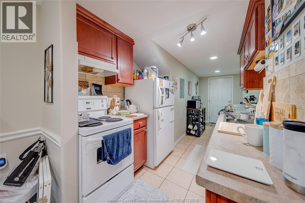 1087 Marentette Property Photo 16