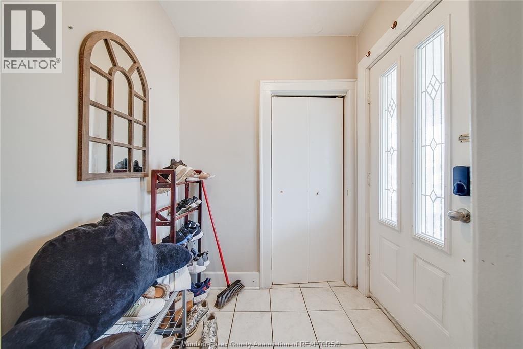 1087 Marentette Property Photo 23