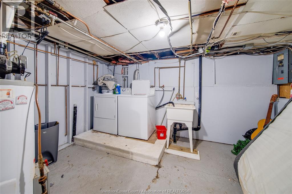 1087 Marentette Property Photo 24