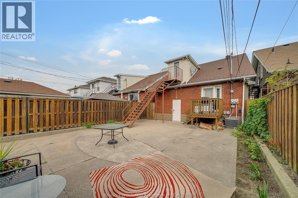 1087 Marentette Property Photo 27