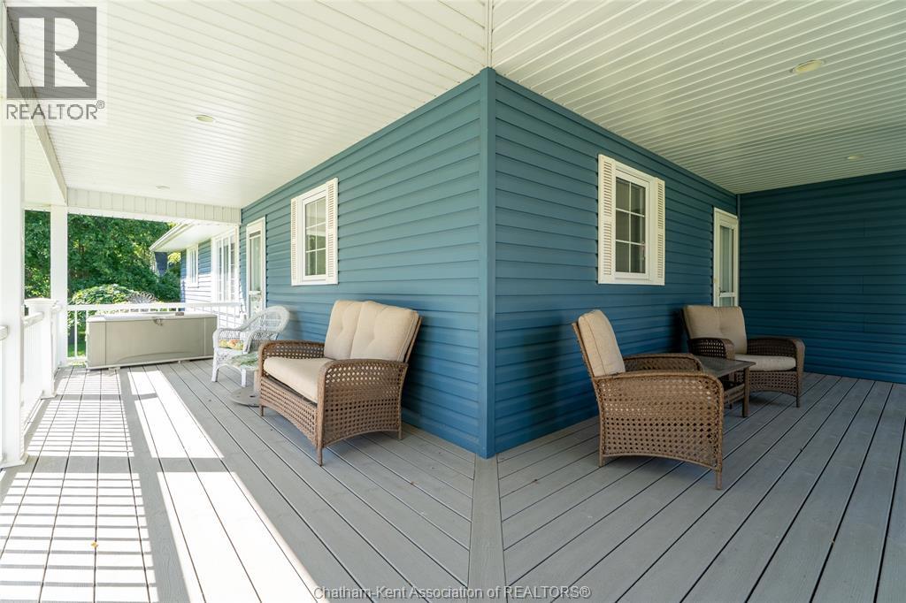 760 West Street Property Photo 5