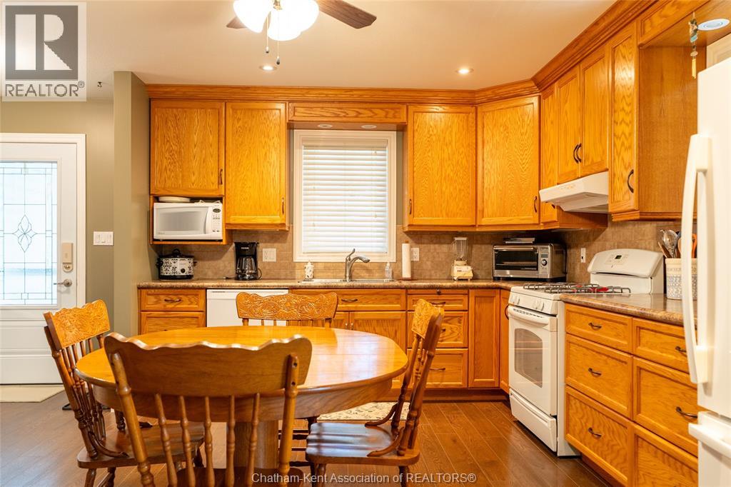 760 West Street Property Photo 11