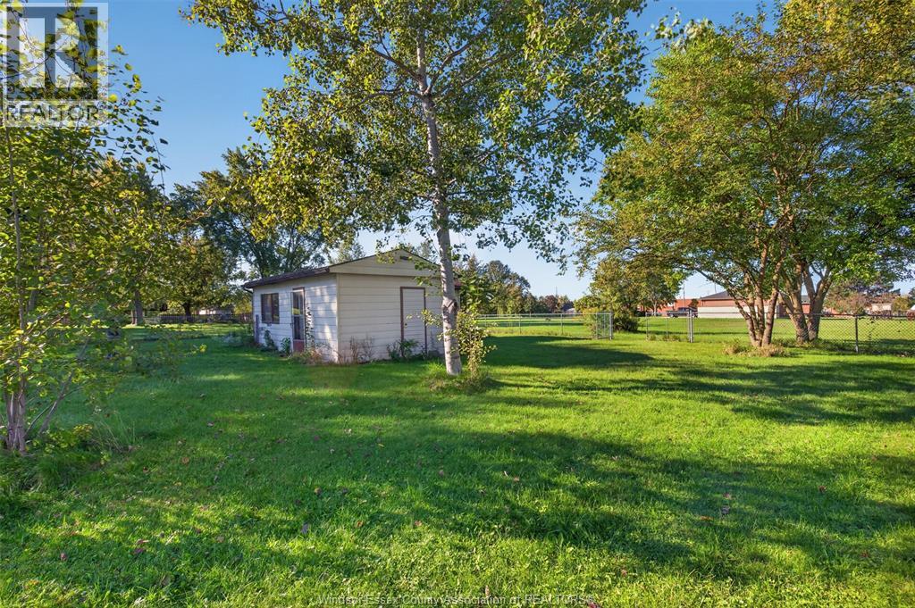 2441 Lesperance Property Photo 8