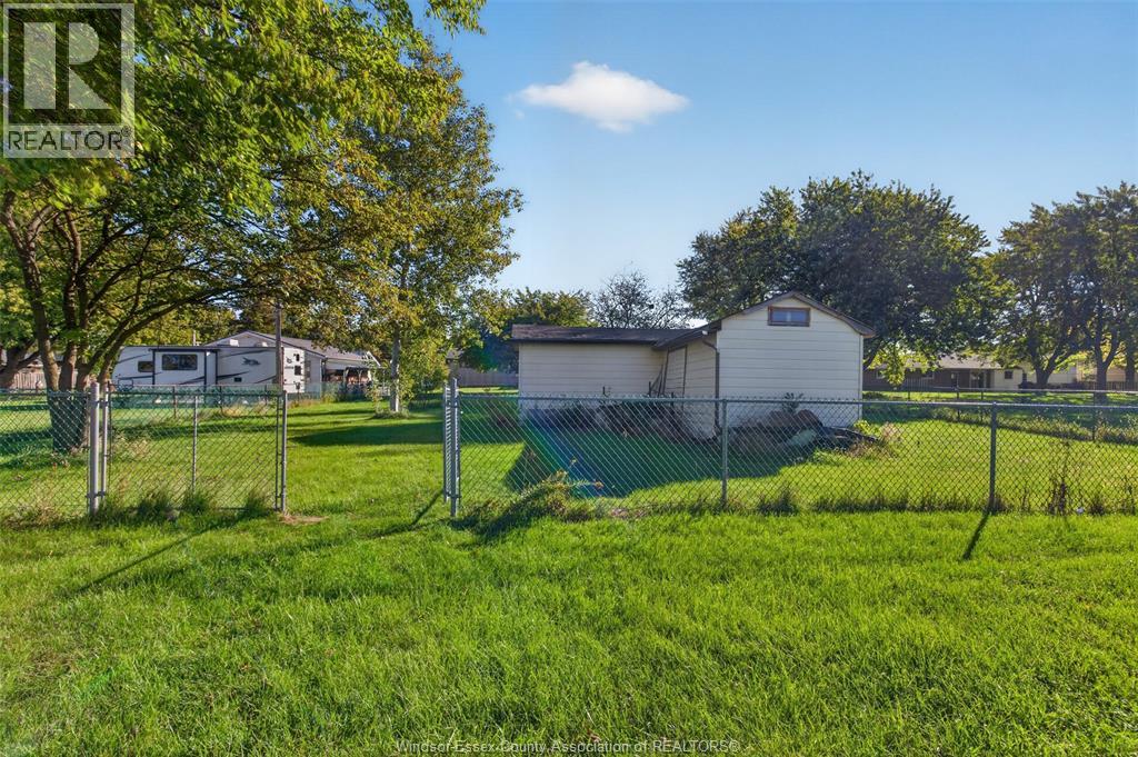 2441 Lesperance Property Photo 13