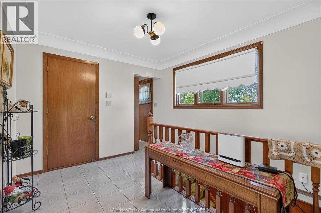 2441 Lesperance Property Photo 37