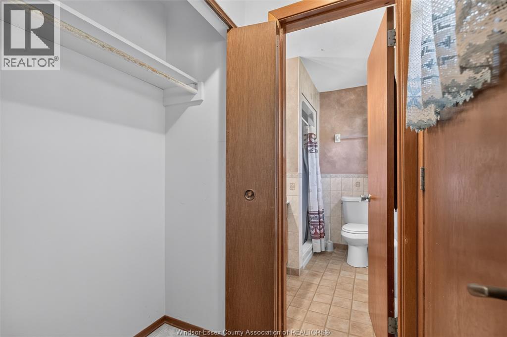 2441 Lesperance Property Photo 39