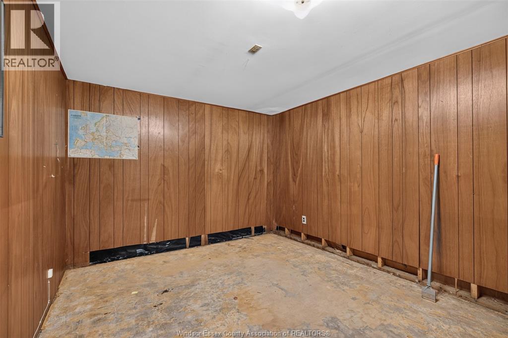 2441 Lesperance Property Photo 47