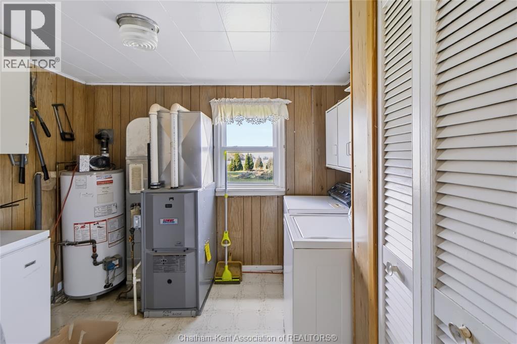 6595 Middle Line Property Photo 13