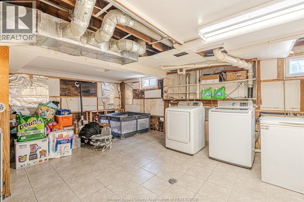 2367 Meighen Property Photo 15