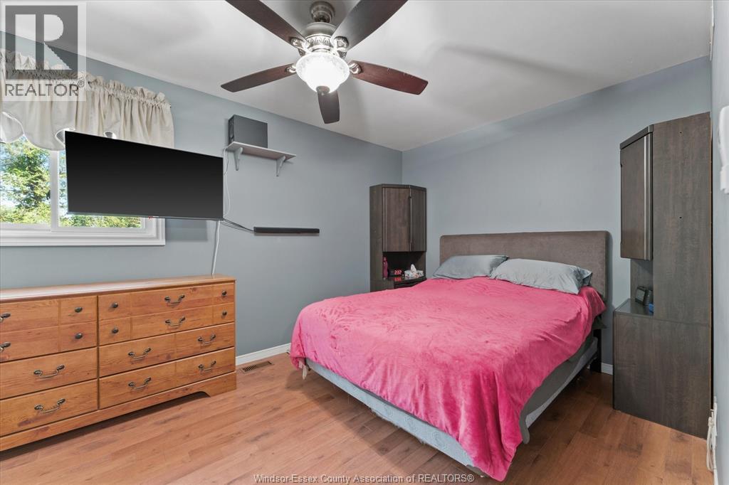 464 Oak Property Photo 23