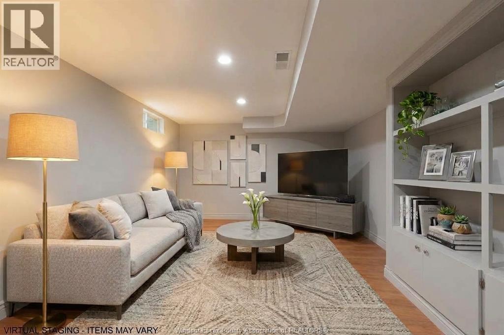 464 Oak Property Photo 35