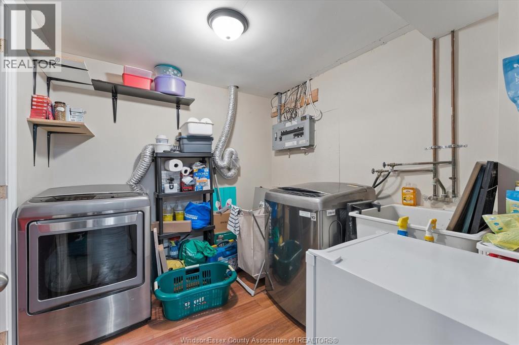 464 Oak Property Photo 36