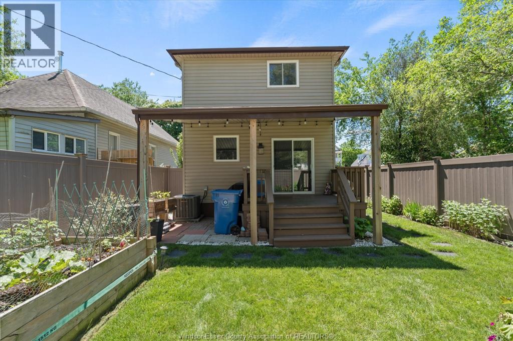 464 Oak Property Photo 42