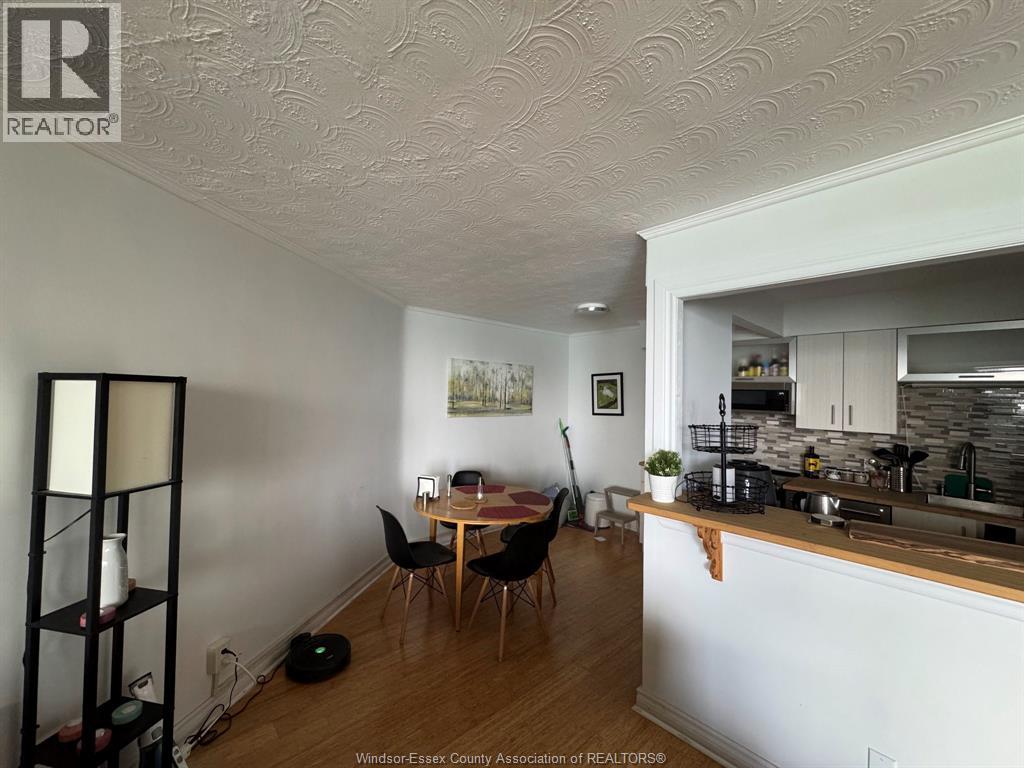 111 Riverside Drive East Unit# 1105 Property Photo 6