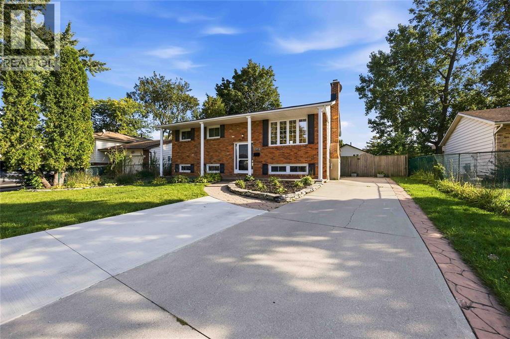 409 Huxley Avenue Property Photo 2