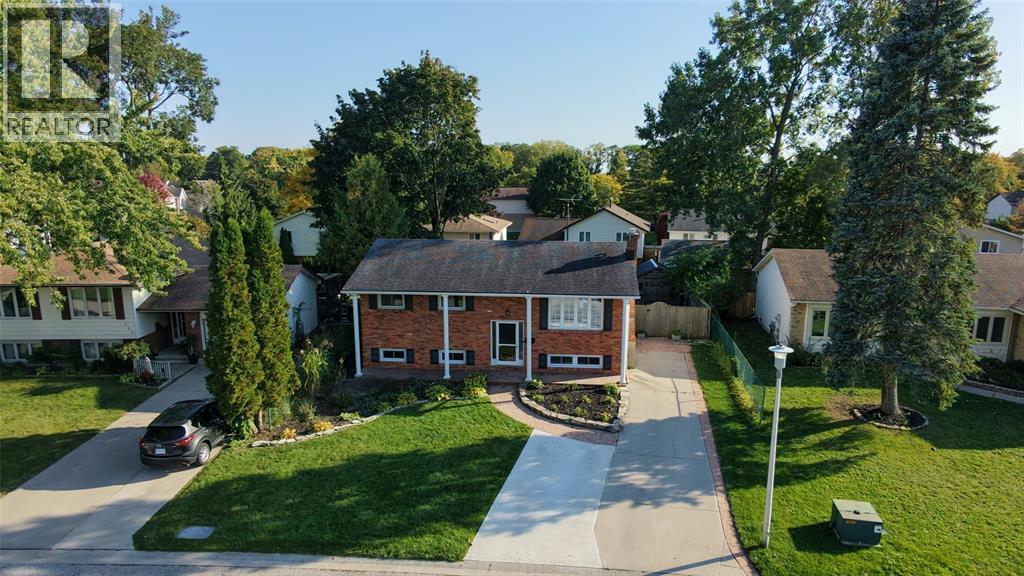 409 Huxley Avenue Property Photo 4