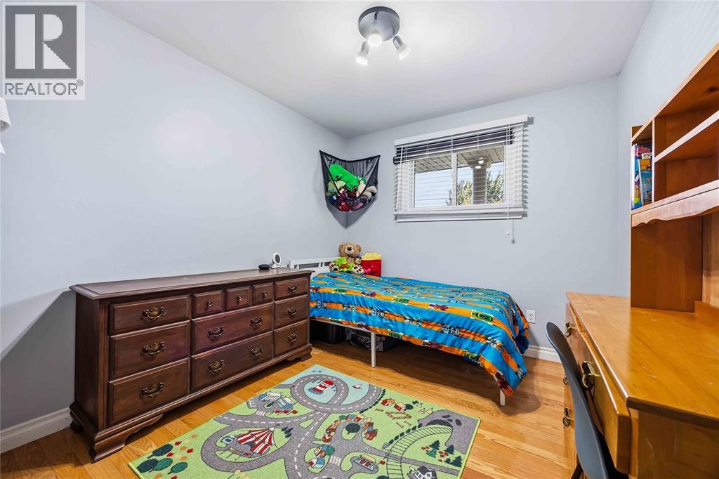 409 Huxley Avenue Property Photo 16