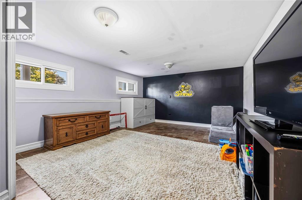409 Huxley Avenue Property Photo 20