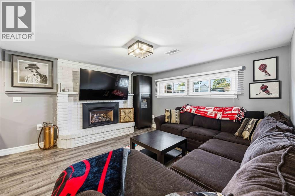 409 Huxley Avenue Property Photo 23