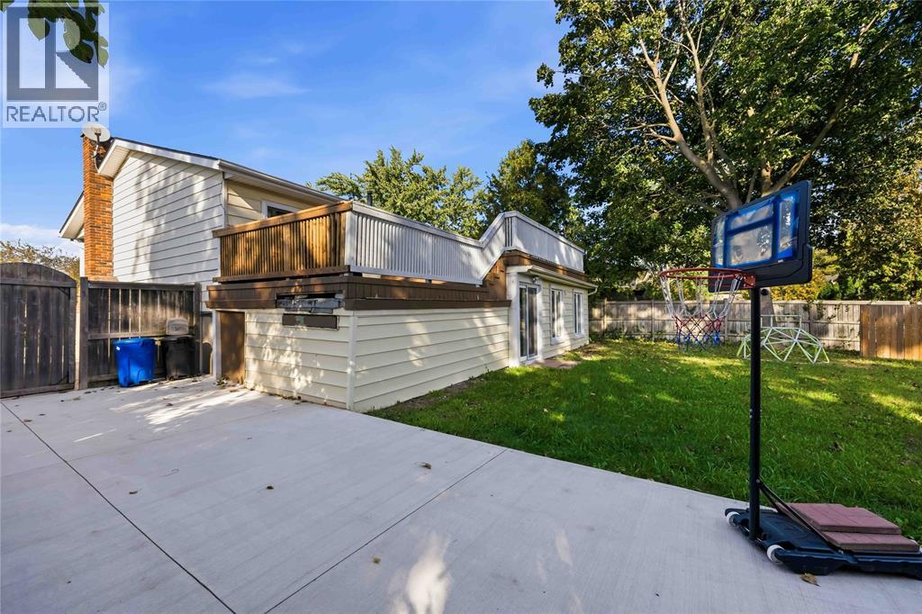 409 Huxley Avenue Property Photo 37