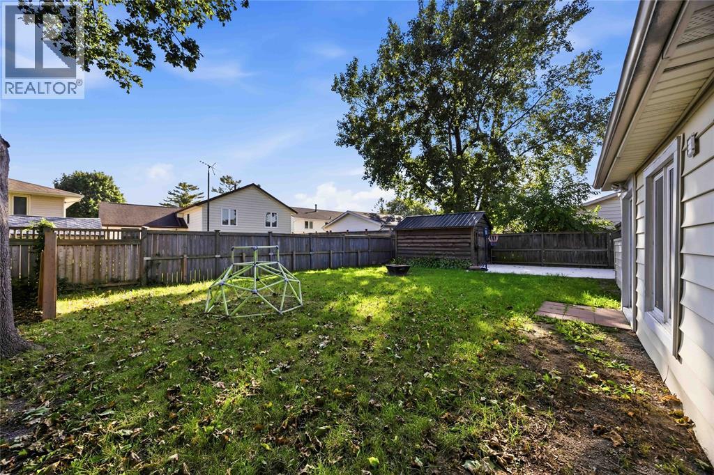 409 Huxley Avenue Property Photo 41
