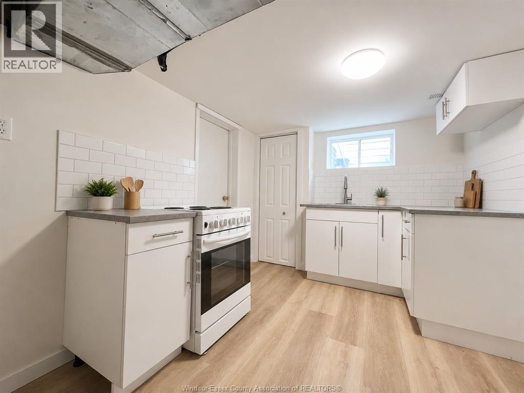 427 Cameron Property Photo 26