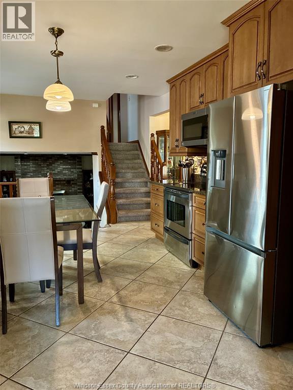3596 Hemlock Property Photo 9