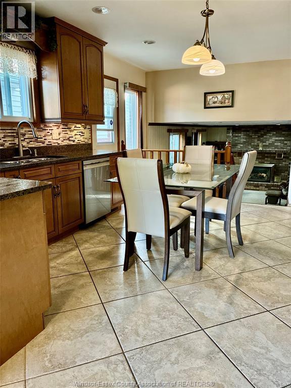 3596 Hemlock Property Photo 11