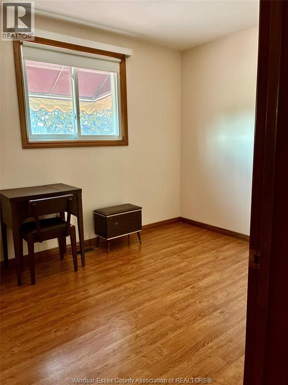 3596 Hemlock Property Photo 26