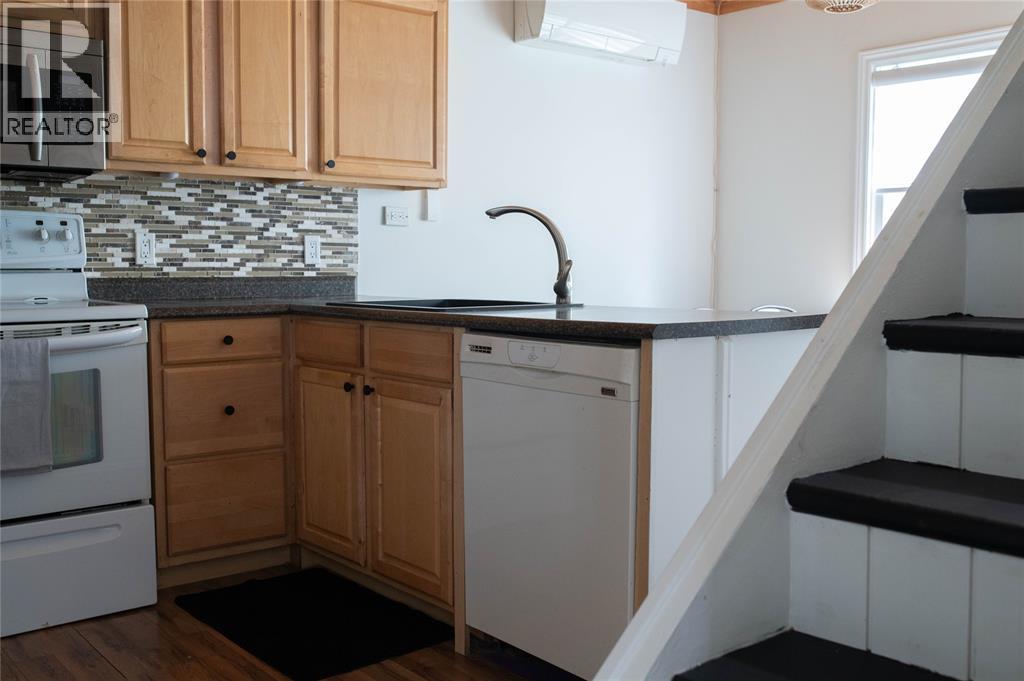 7424 Lakeshore Road Property Photo 6