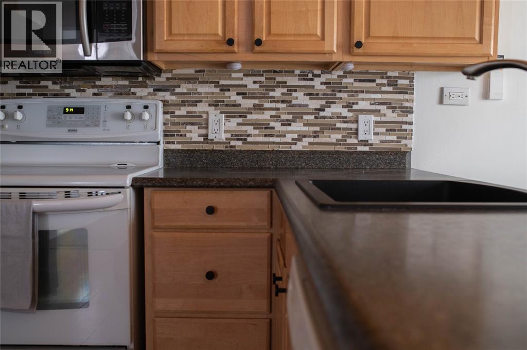 7424 Lakeshore Road Property Photo 7