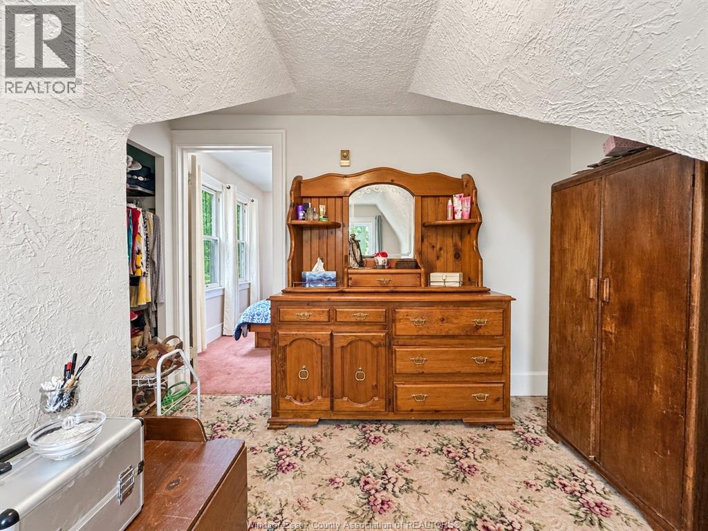 2270 Lillian Property Photo 33