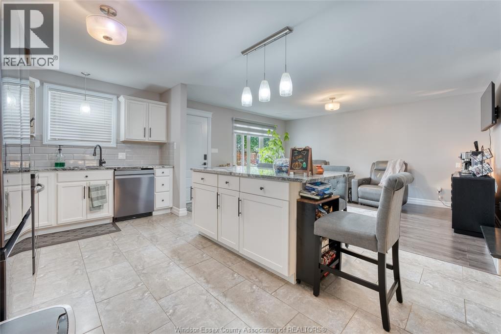 2920 Robillard Crescent Property Photo 10