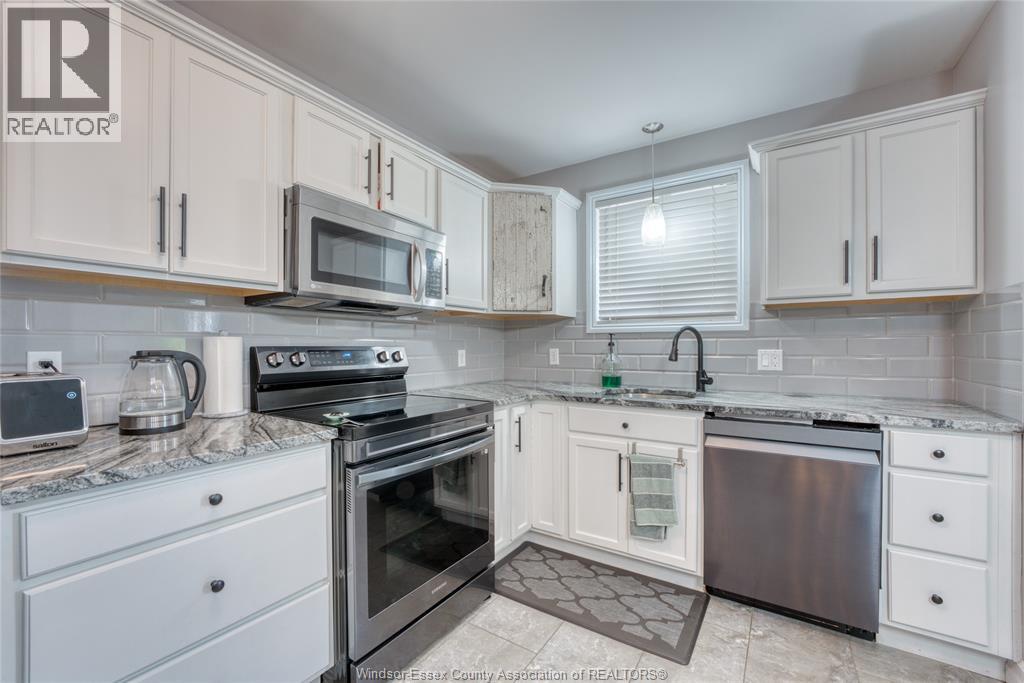 2920 Robillard Crescent Property Photo 13