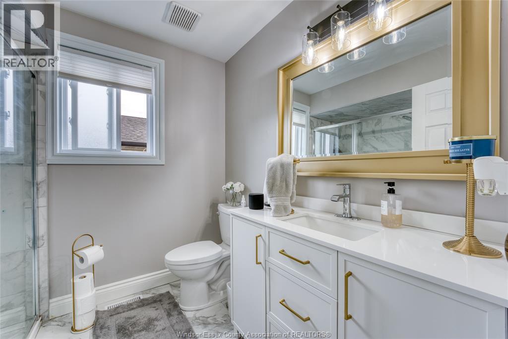 2920 Robillard Crescent Property Photo 17