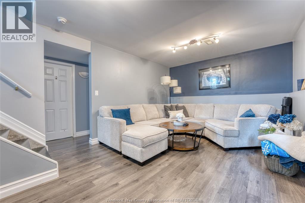 2920 Robillard Crescent Property Photo 20