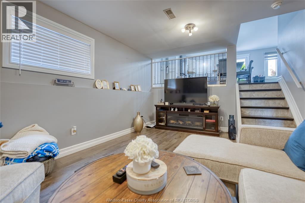 2920 Robillard Crescent Property Photo 23