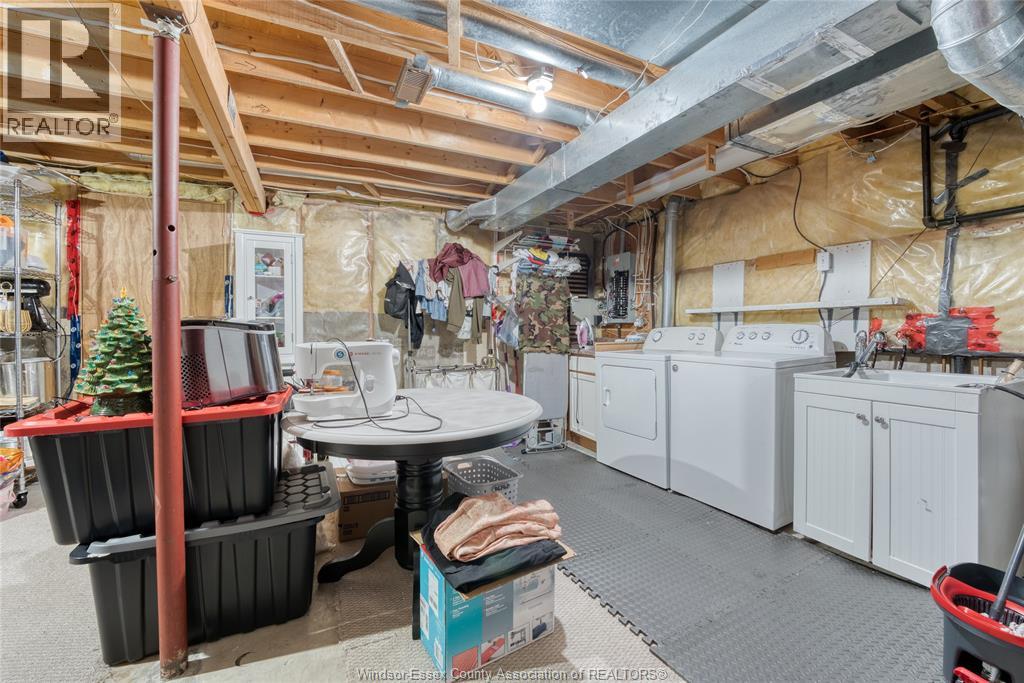 2920 Robillard Crescent Property Photo 27