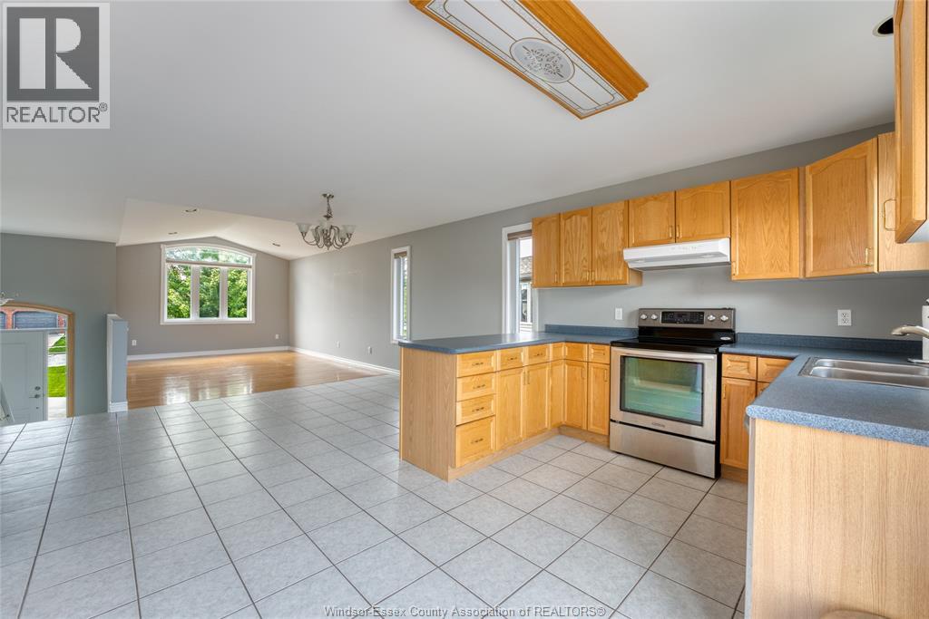 879 Westwood Property Photo 16