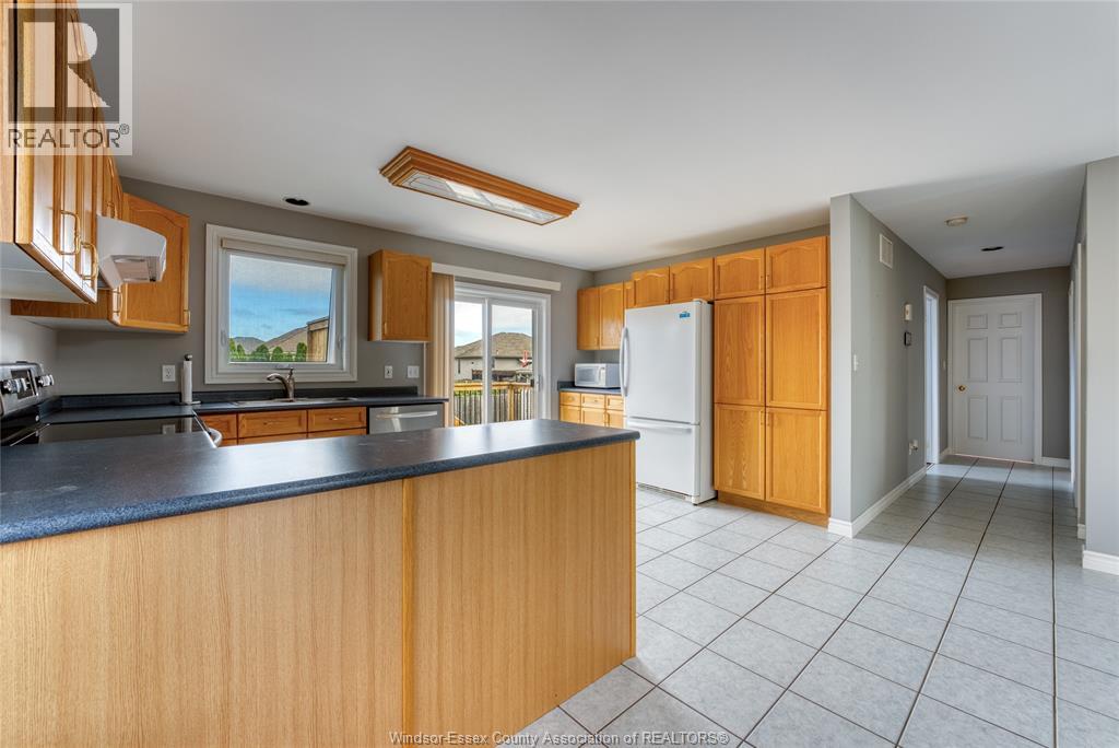 879 Westwood Property Photo 17