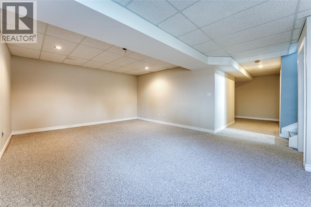879 Westwood Property Photo 23