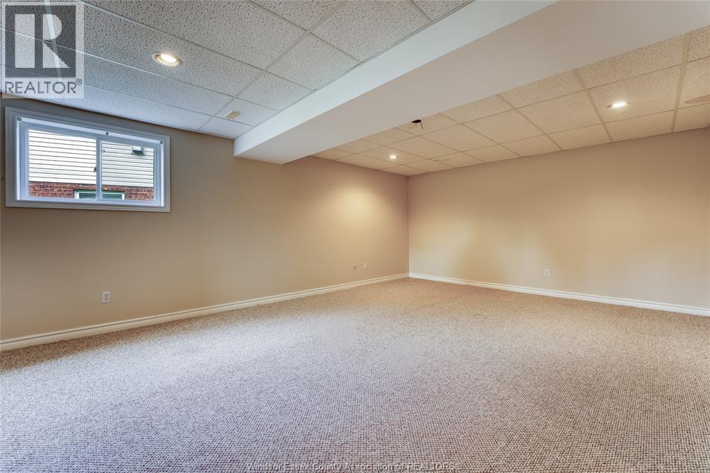 879 Westwood Property Photo 24