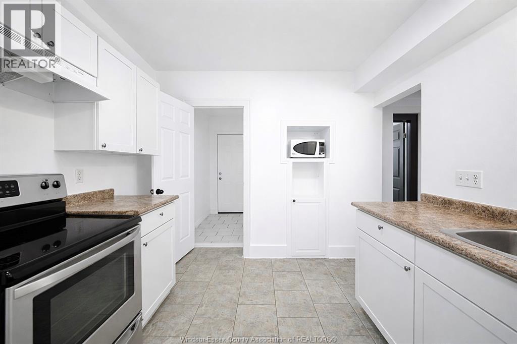 3463 Harris Street Property Photo 4