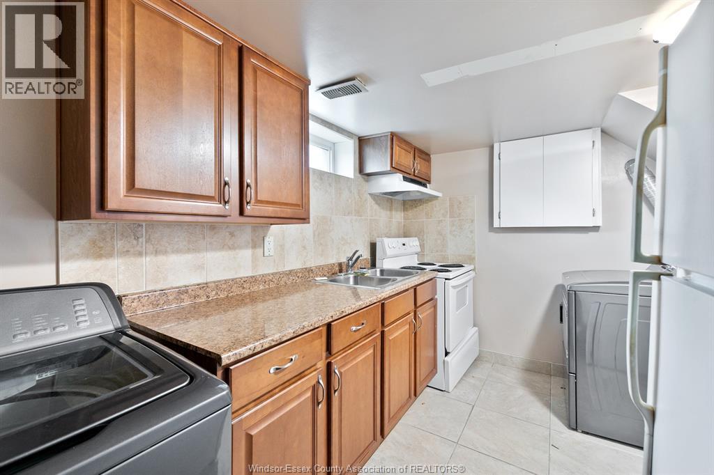 3200 Longfellow Avenue Property Photo 14