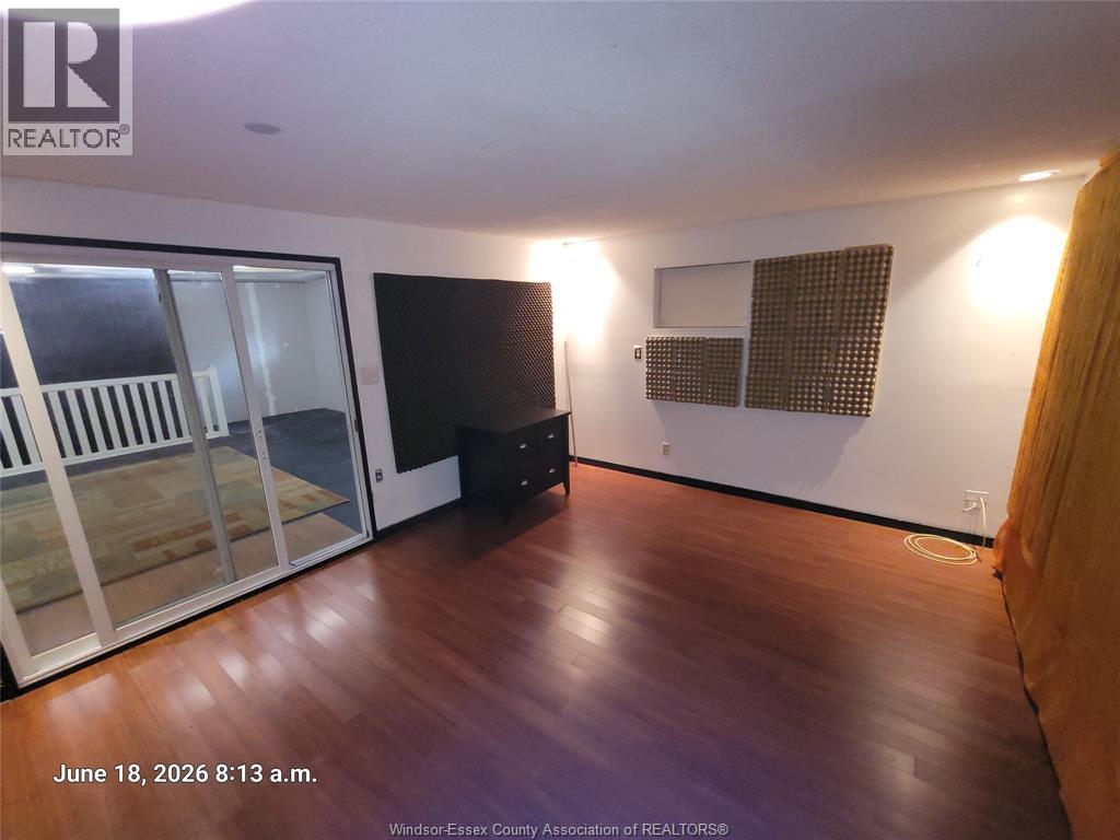 4776 Wyandotte Street East Property Photo 13