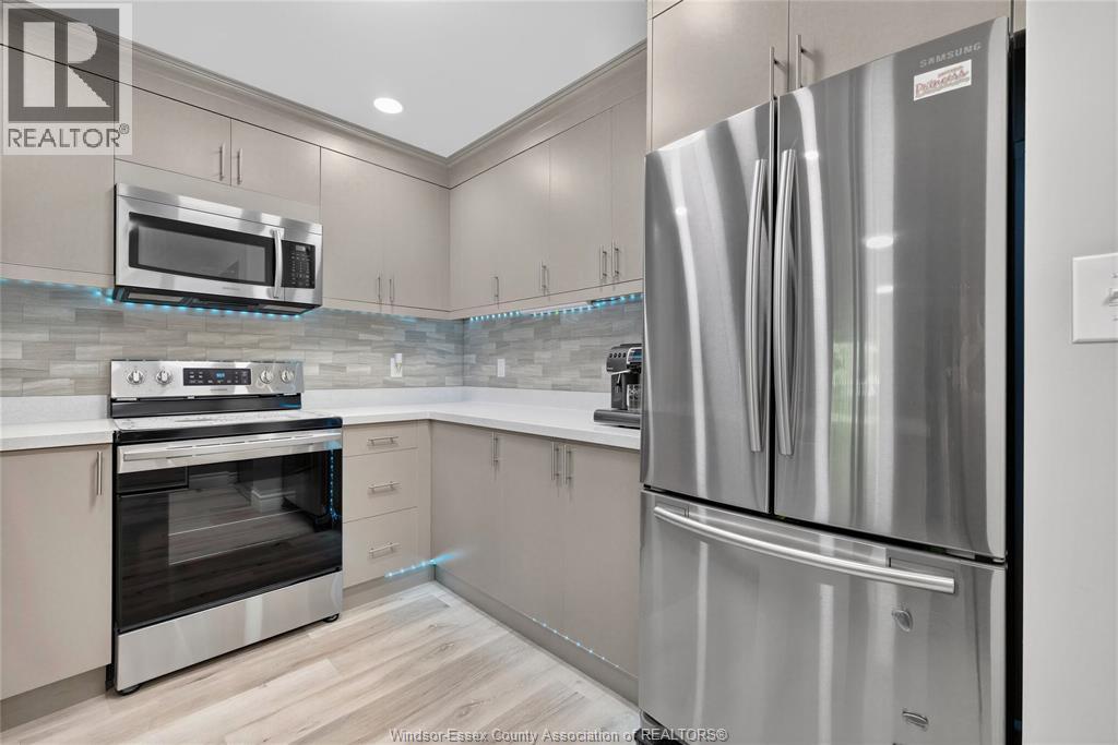 1611 Banwell Road Unit# 120 Property Photo 8