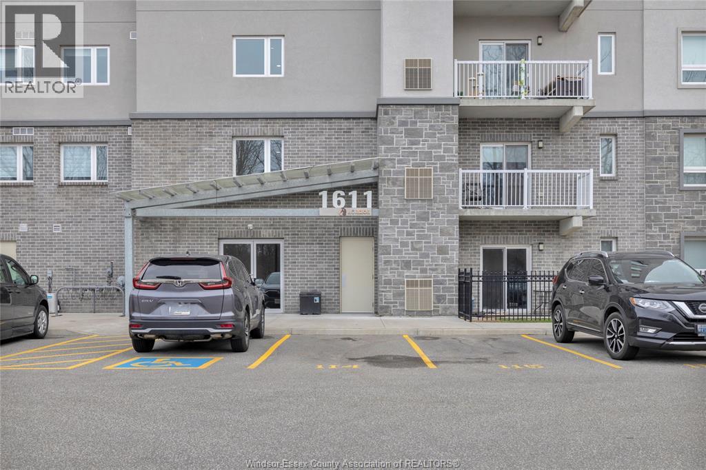 1611 Banwell Road Unit# 120 Property Photo 30
